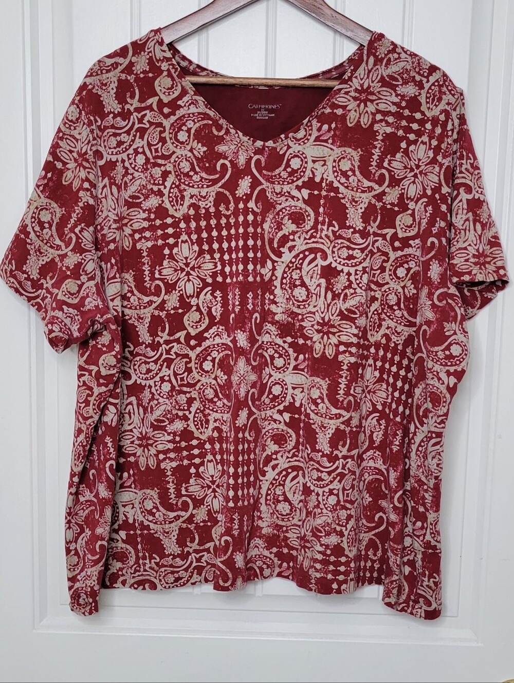 Catherines Red Paisley V-Neck Women's Top